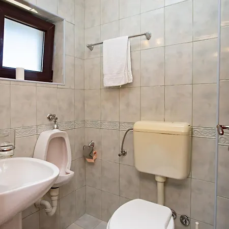 Apartman With Parking Space Smrdelje, Krka - 23078