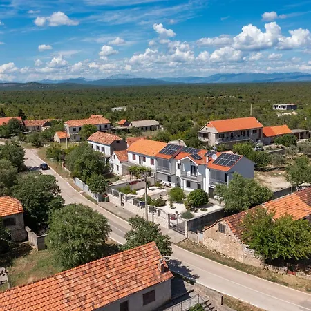 With Parking Space Smrdelje, Krka - 23078 * Kistanje