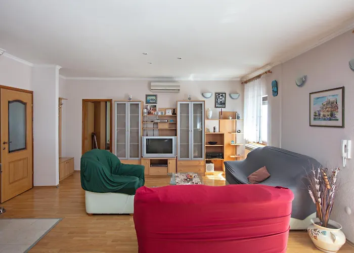 With Parking Space Smrdelje, Krka - 23078 Appartement Kistanje